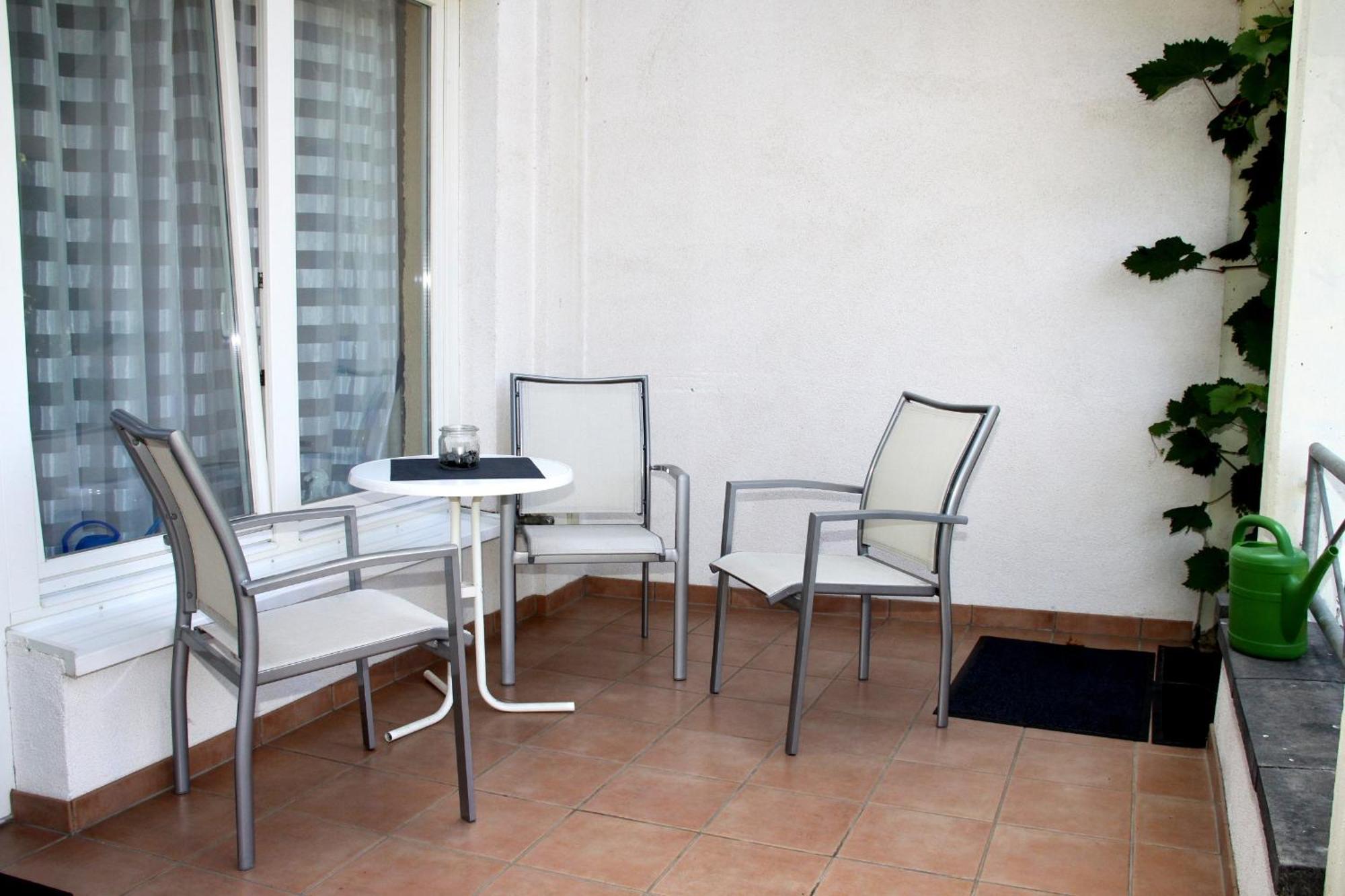 Apartament Ferienweingut & Gutsrestaurant Becker Burgen  Zewnętrze zdjęcie