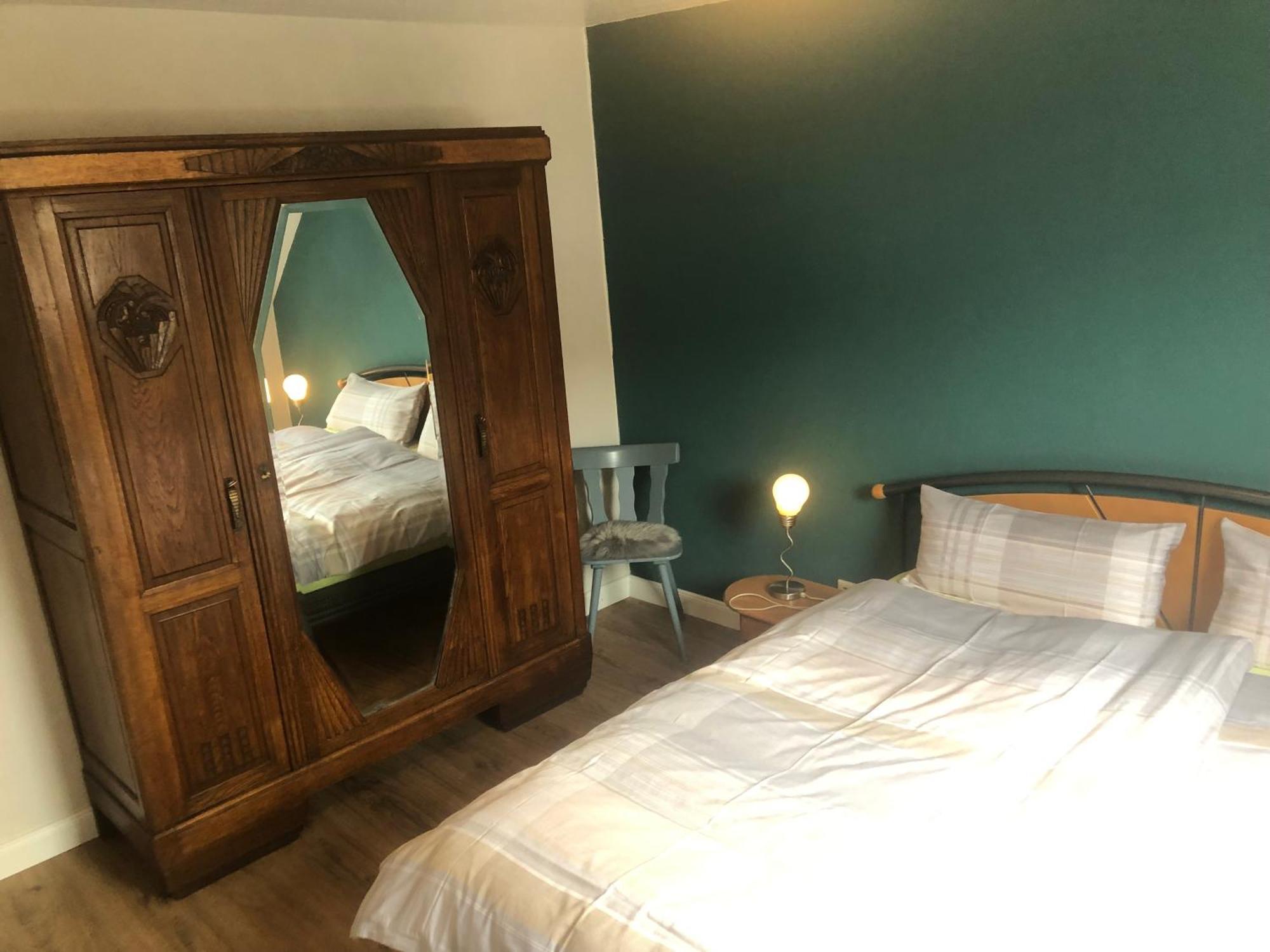 Apartament Ferienweingut & Gutsrestaurant Becker Burgen  Zewnętrze zdjęcie