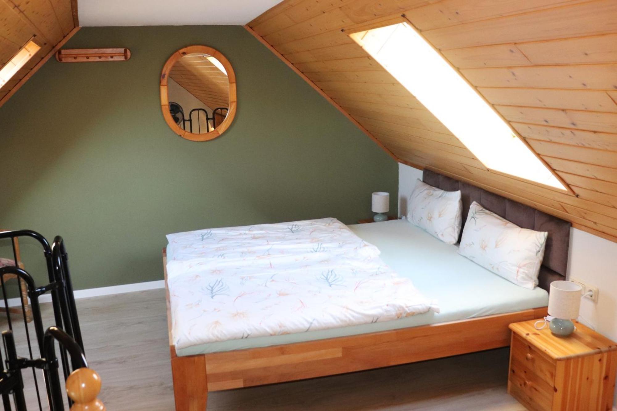 Apartament Ferienweingut & Gutsrestaurant Becker Burgen  Zewnętrze zdjęcie
